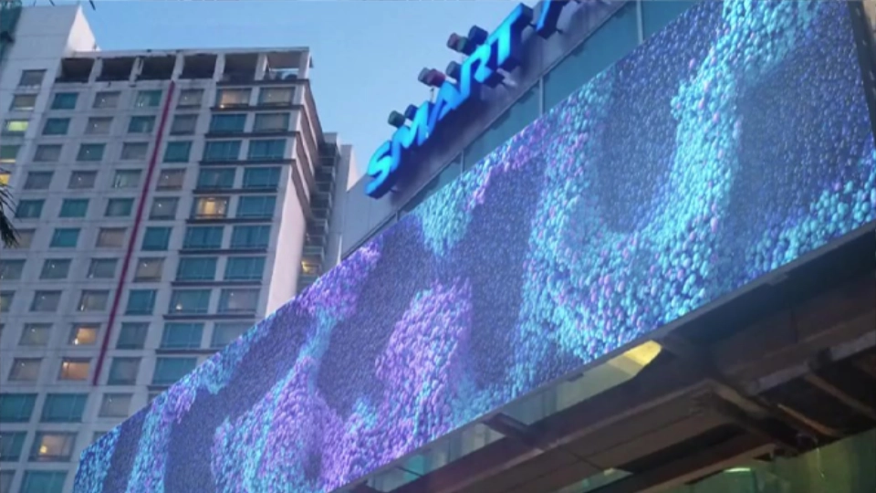 INDOOR AND OUTDOOR LED DISPLAY